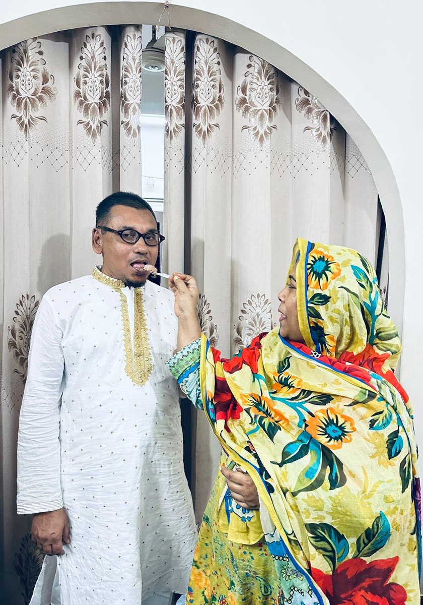 AZRAFNSD's tweet photo. বিবাহ বার্ষিকী। https://t.co/OMwBlOVHzQ