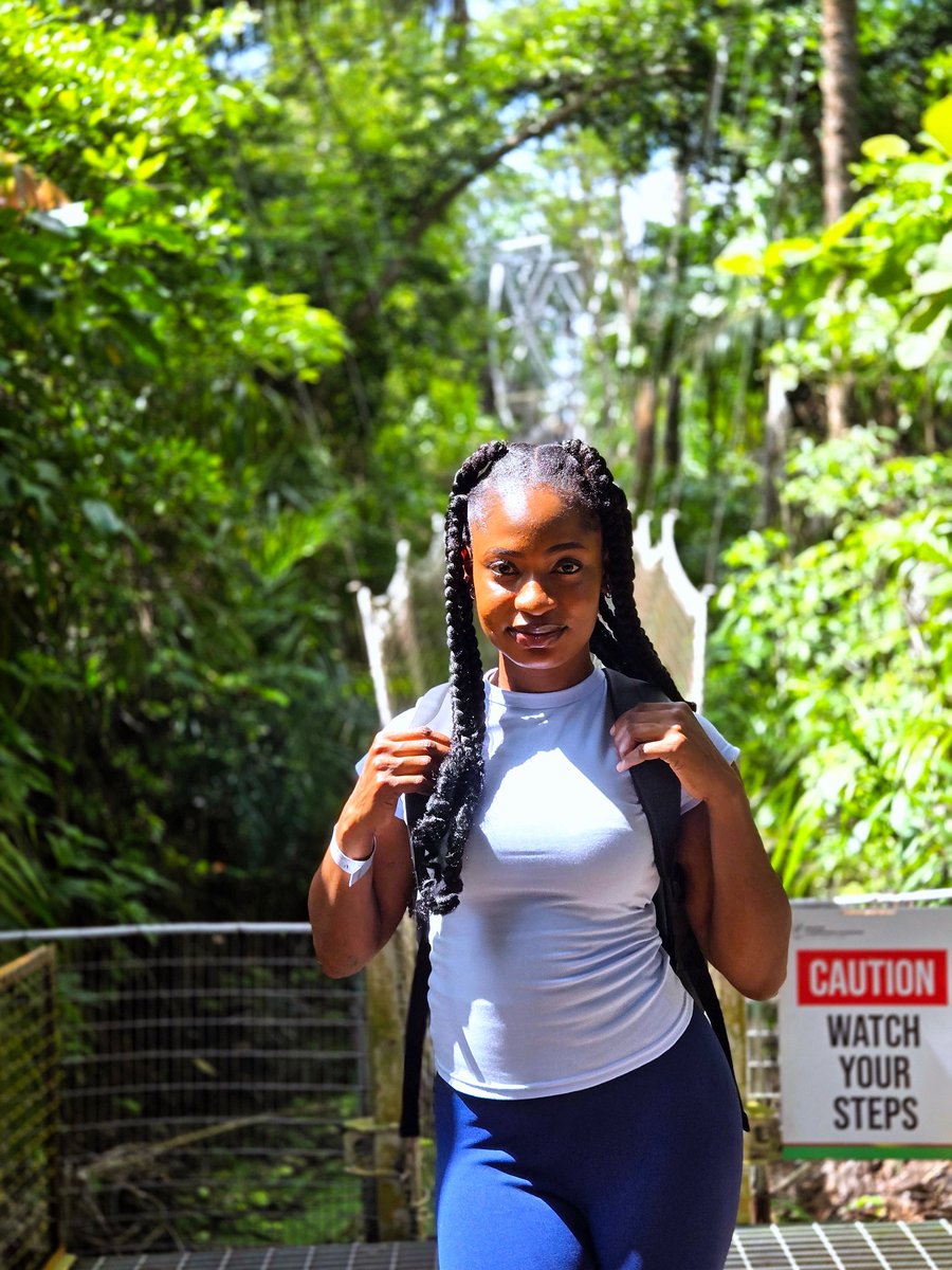 Ife_musiq's tweet image. The Most Fun day! 💜🦅 #hiking