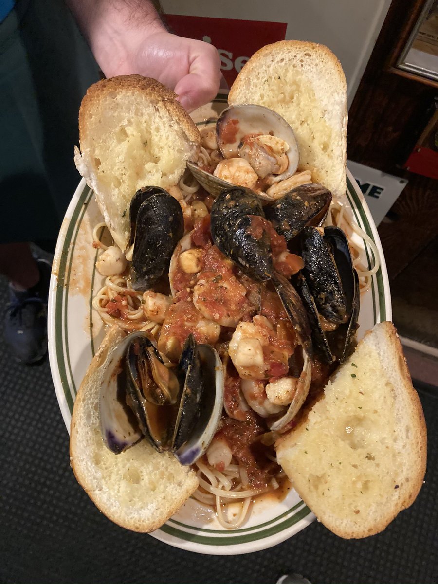 CavanaughsPub's tweet image. Friday Night Dinner Specials, Kitchen Serving Till 9:30pm. #cavanaughs #Bayport #BluePoint #OTB