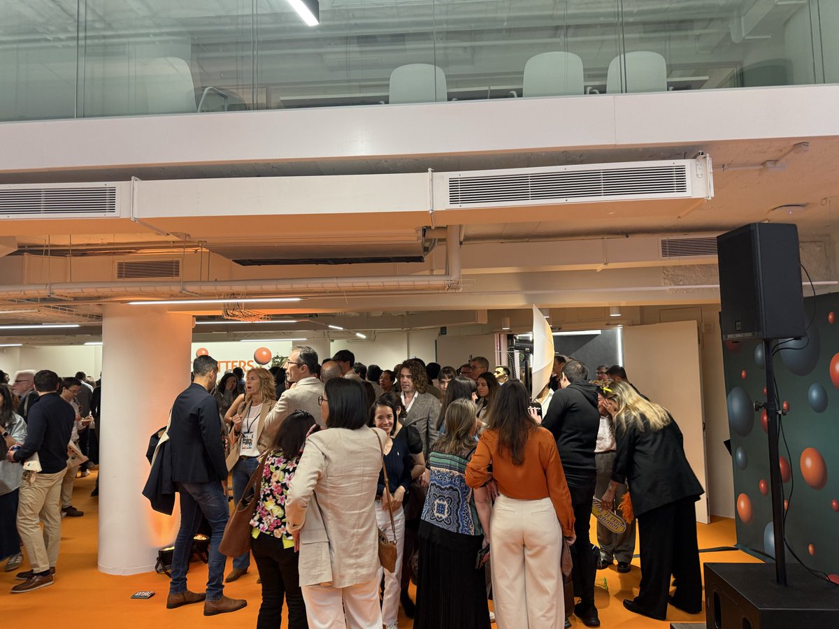 RamonCosta's tweet photo. Una gran oportunidad para reencontrarse con participantes, antiguos alumnos, compañeros… y aprender de los excelentes ponentes… @EADABusiness https://t.co/niIXFmnVrz