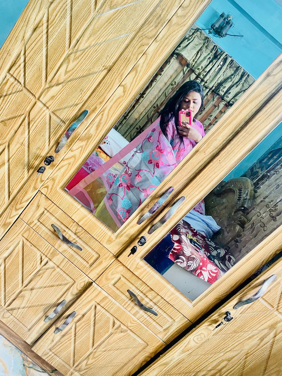 Shroddha_K's tweet photo. https://t.co/IaPho6A7hM