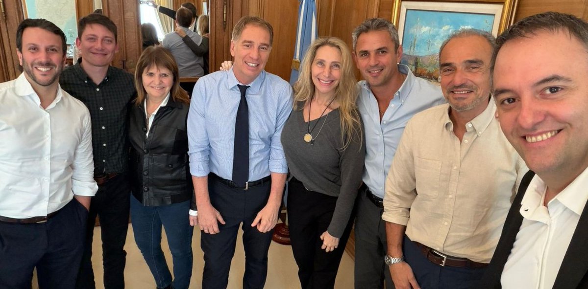 Traductor 🥹💕💐 tweet media