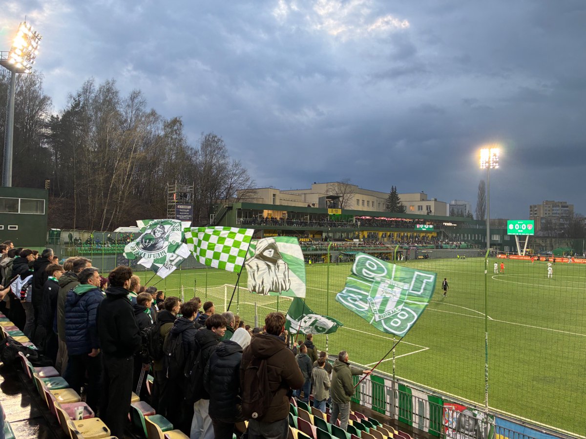 Ash_6899's tweet photo. Zalgiris Vilnius 1-1 Banga Gargzdai. Country 51 ticked in a downpour but worth it for the vibes from the fanzones and Zalgiris Ultras. Shout out to the Banga away end. #groundhopping https://t.co/lbWBYGH3HC