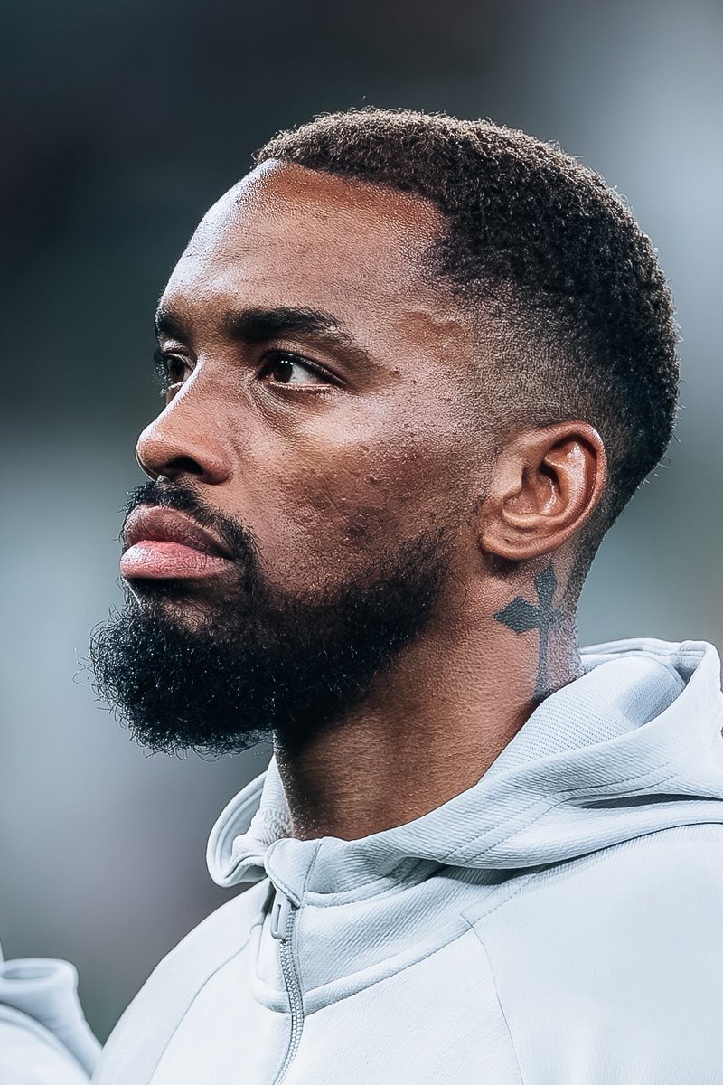 عمرو tweet media