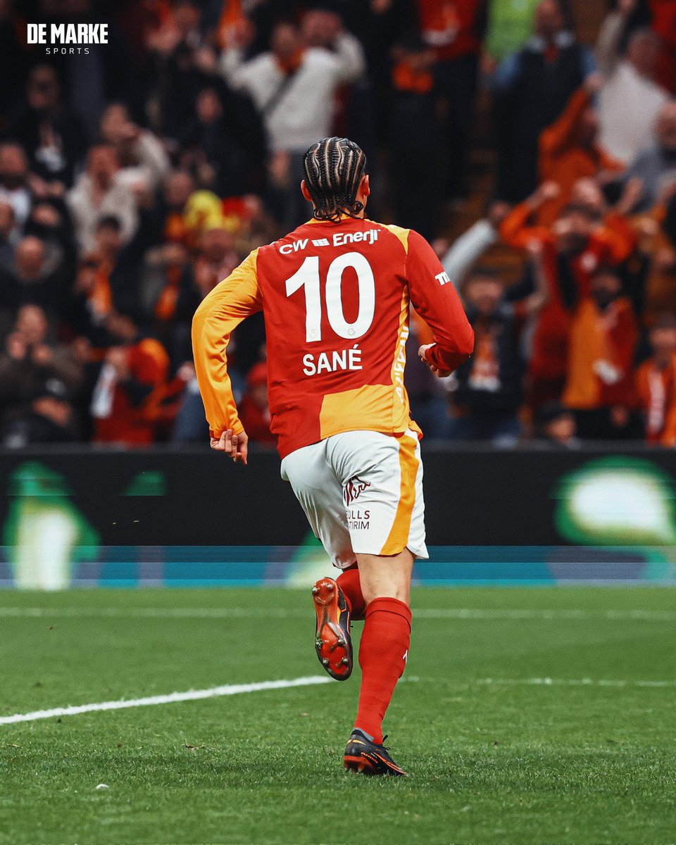 L_sane_10's tweet image. Daha hiçbir şey bitmedi 5 final maçımız var #KONSANTRASYON