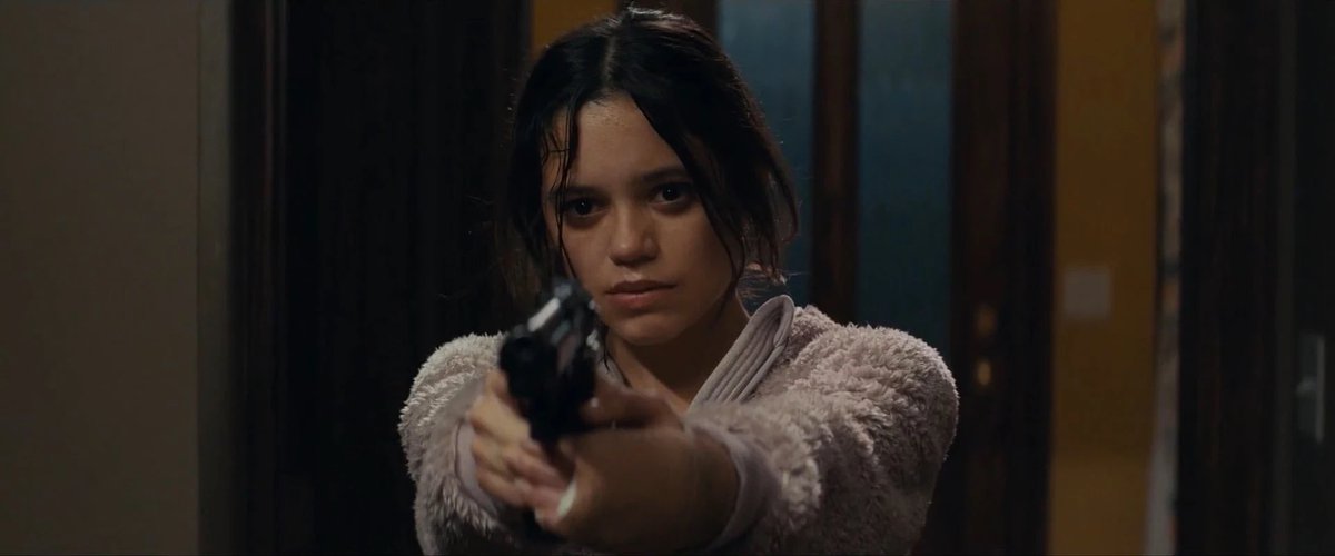 Lucy_SpookyGirl tweet media