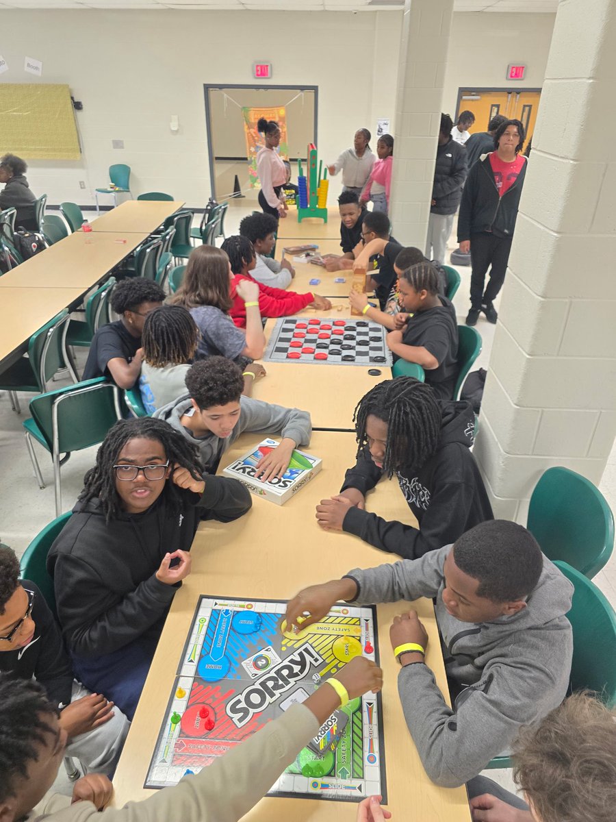Ilead_MrAlston's tweet image. Today we celebrated our students’ iReady Spring growth with a 🎉 Growth Party! Proud of their hard work all year. We’re excited to see them shine on the GMAS let’s finish strong! 💪📚 #LibertyMS #FinishStrong #SpiritPrideExcellence