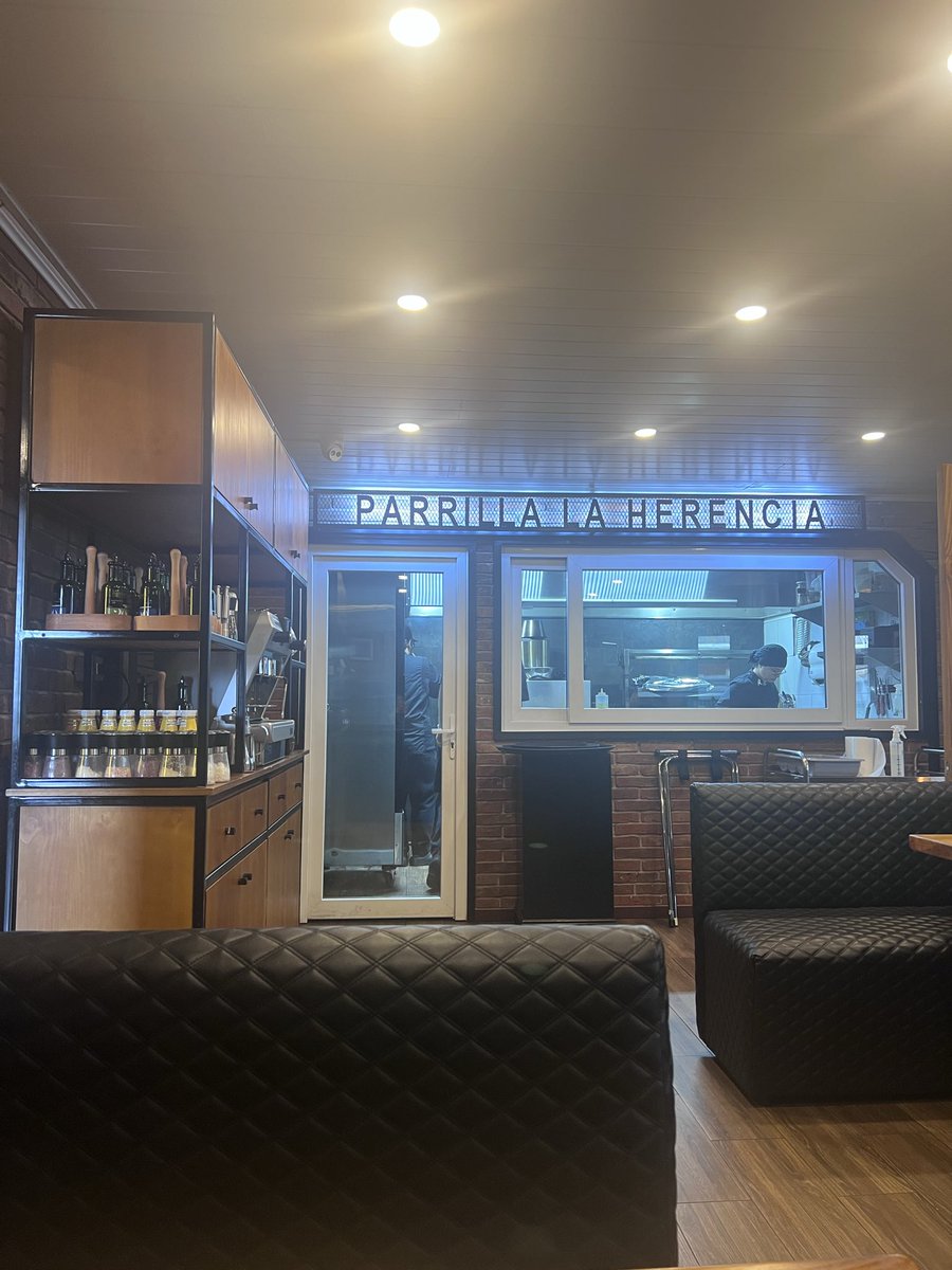 Clau Zimmermann tweet media