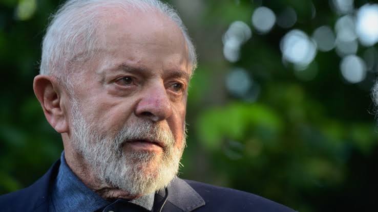 #LulaDejaEnPazAVenezuela
El ex-izquierdista <a href="/LulaOficial/">Lula</a> insiste en pisotear y desconocer la Constitución y las instituciones de Venezuela. No acepta que el Chavismo es la mayor fuerza política que goza de un indiscutible APOYO POPULAR, que él no tiene ni tendrá nunca por TRAIDOR