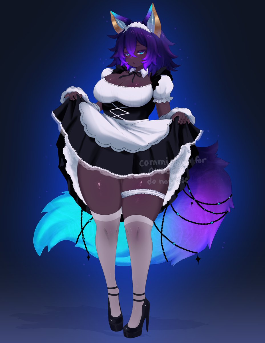 houndeater's tweet photo. recent custom glowy designs :> 💙 https://t.co/Zc1wNfVMce