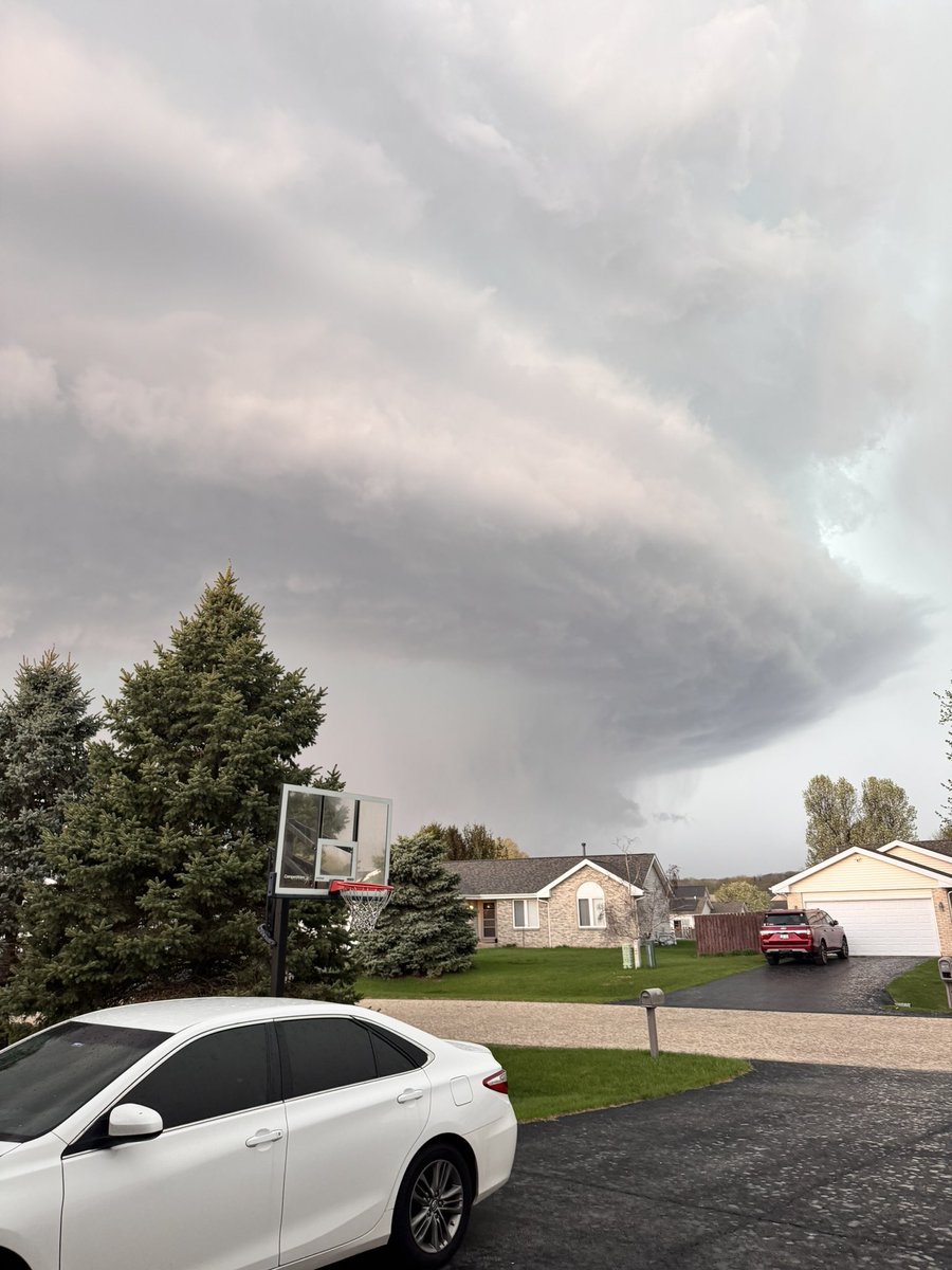 Dylan Strilko🌪 tweet media