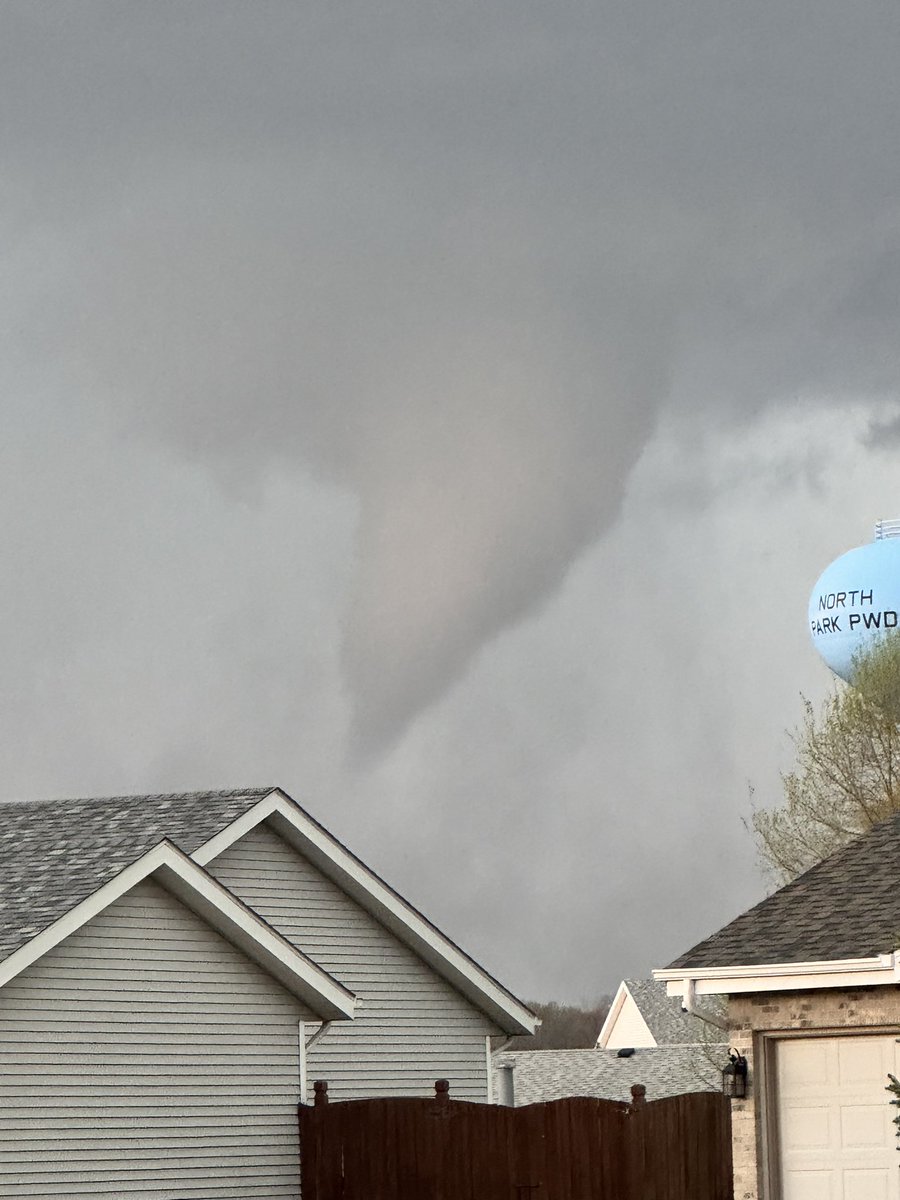 Dylan Strilko🌪 tweet media