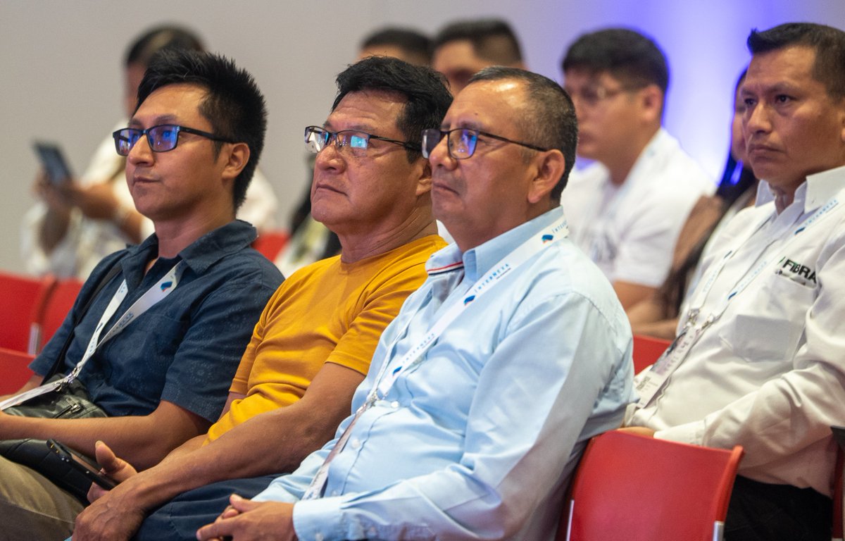 OSIPTEL's tweet image. La regulación debe evolucionar al ritmo del mercado para:
✅ Promover condiciones que favorezcan la competencia.
✅ Fomentar la inversión.
✅ Incentivar la innovación, lo cual impulsa nuevos modelos de negocio (como los servicios #OTT y la #IA).