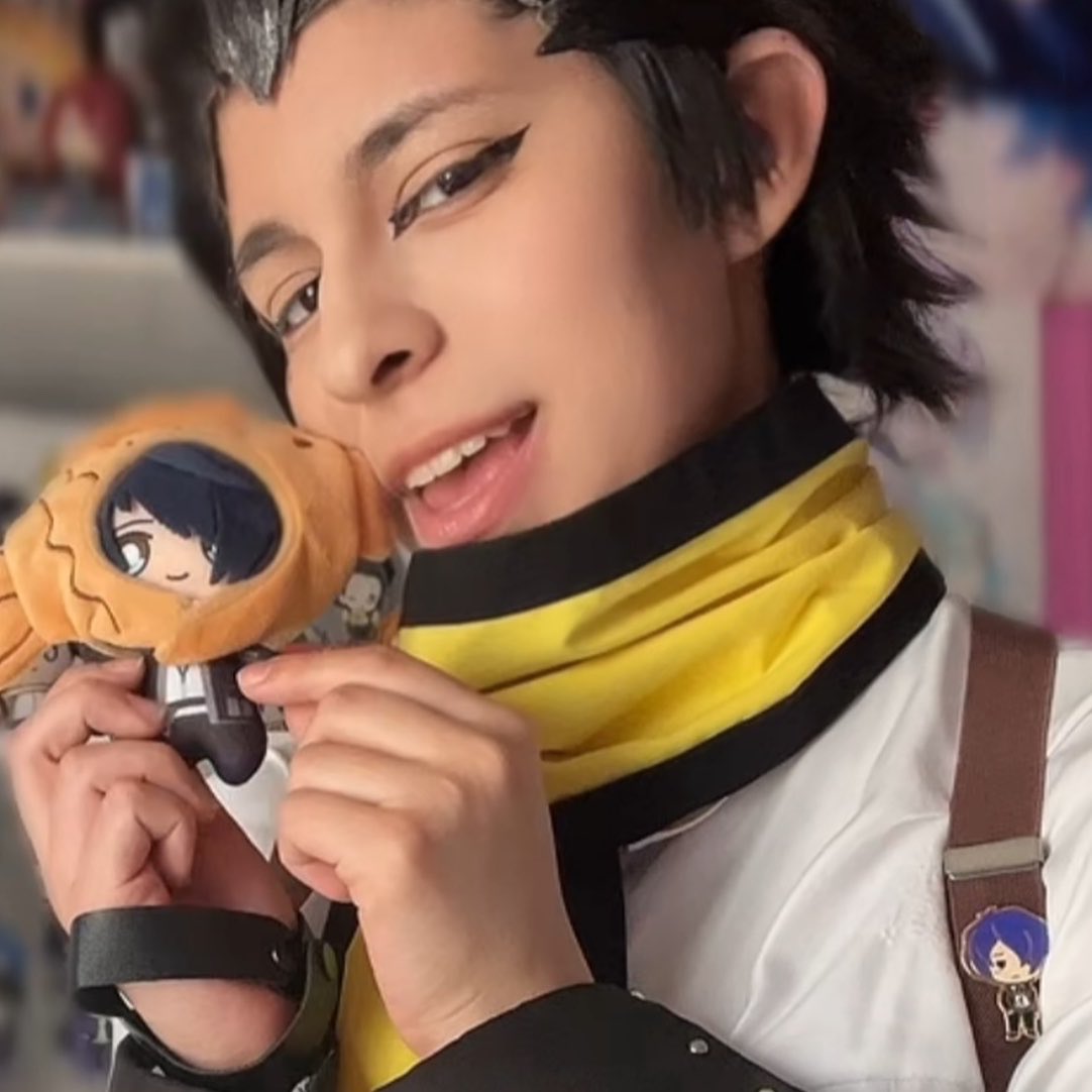 AnimatedByAmy's tweet image. Silly Ryoji posting(*´꒳`*)

#persona3 #p3 #cosplay #makotoyuki #aigis