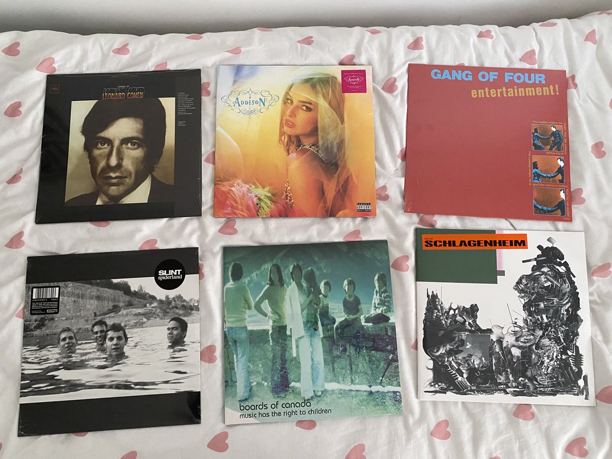 27questionsz's tweet image. olhem os discos que comprei hoje #Friday