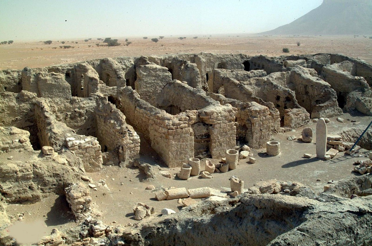 ksultany's tweet photo. "الفاو" عاصمة مملكة كندة.
نشرت في الطريق الثقافي العدد 179 الصادر في 15 نيسان 2926 ، مقالا مستلاَ من دراسة واسعة اعدها الآن عن "الكوفة" ومصادرها العمرانية.  والمقال خاص عن "الفاو" عاصمة مملكة كندة في الجزيرة العربية.
الرابط للمقال 
https://t.co/gUBcBLAMzu
قراءة ممتعة! https://t.co/eIeIxJsiud