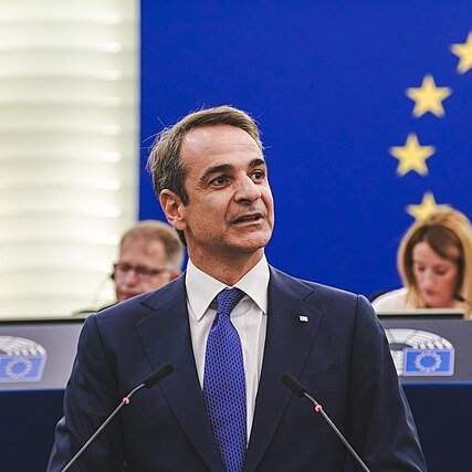 GlobalStatsX tweet media