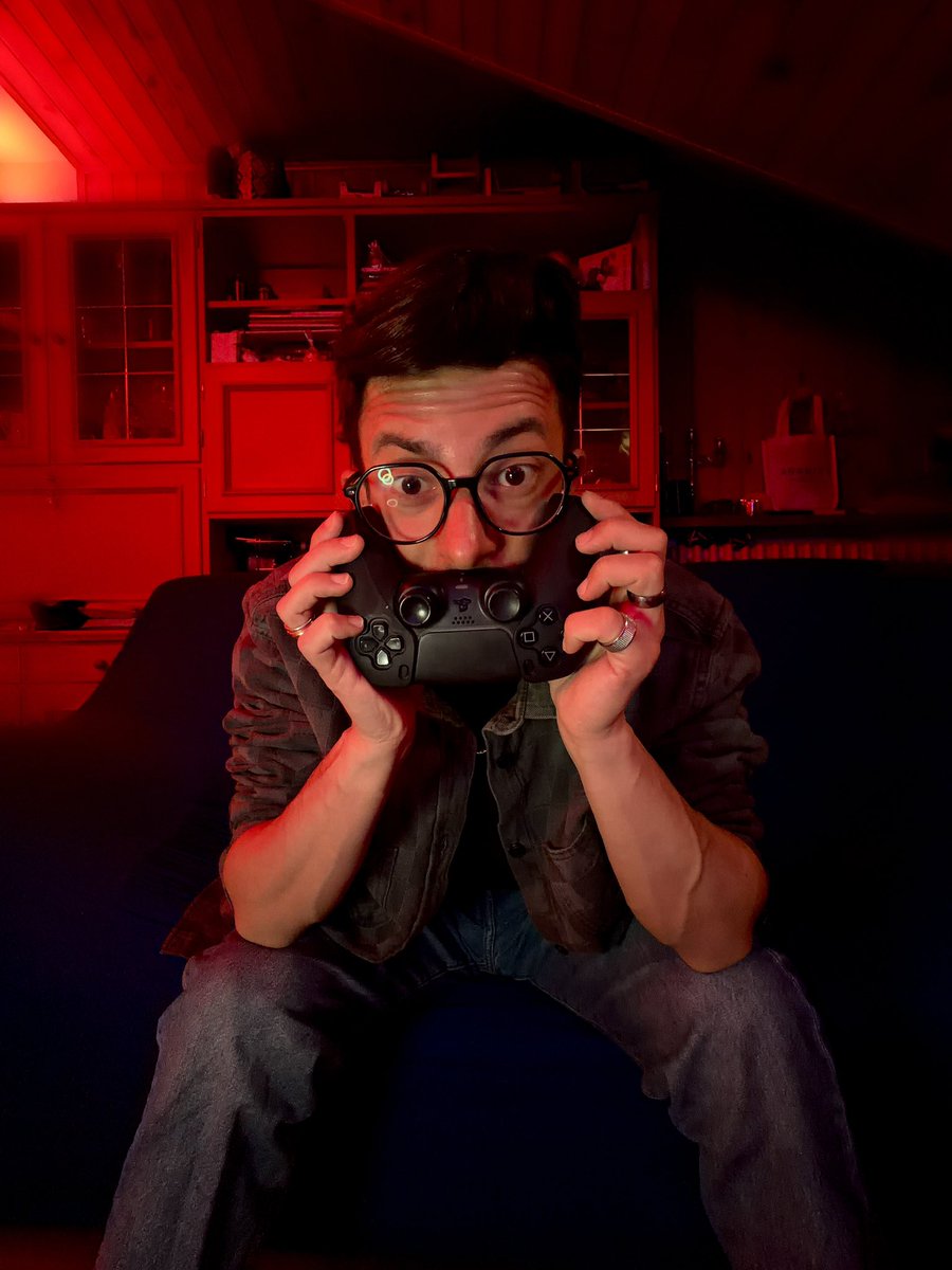 StefanoCaracc1's tweet image. Hey guys I’m now live on #twitch with #Control
I’m waiting you!