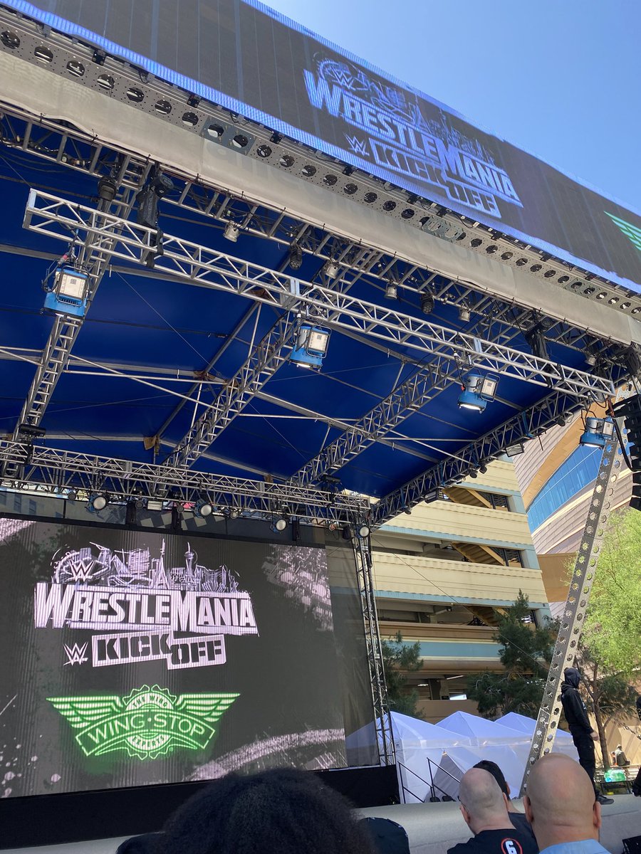 therod730's tweet photo. #Wrestlemania kickoff starting soon!! https://t.co/ZDGSsWnZ9g