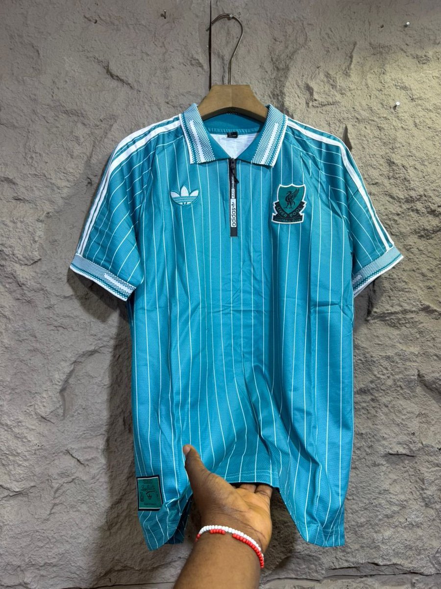 ZAHRI_INTL's tweet photo. Why aren’t you buying from us we sell the best quality and our delivery!!! Soooo swift 

Custom Club Jersey - 25k https://t.co/lqVrnsiUFu