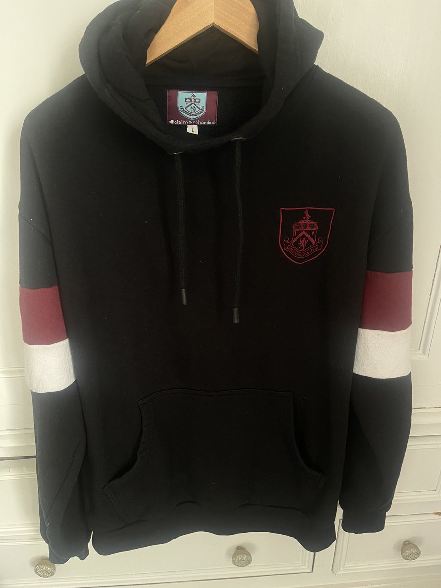 AHolden96's tweet photo. FOR SALE £10 

Message me for more details. Postage £3 

#burnleyfc
#bfc
#twitterclarets https://t.co/qUh9PX4n1d