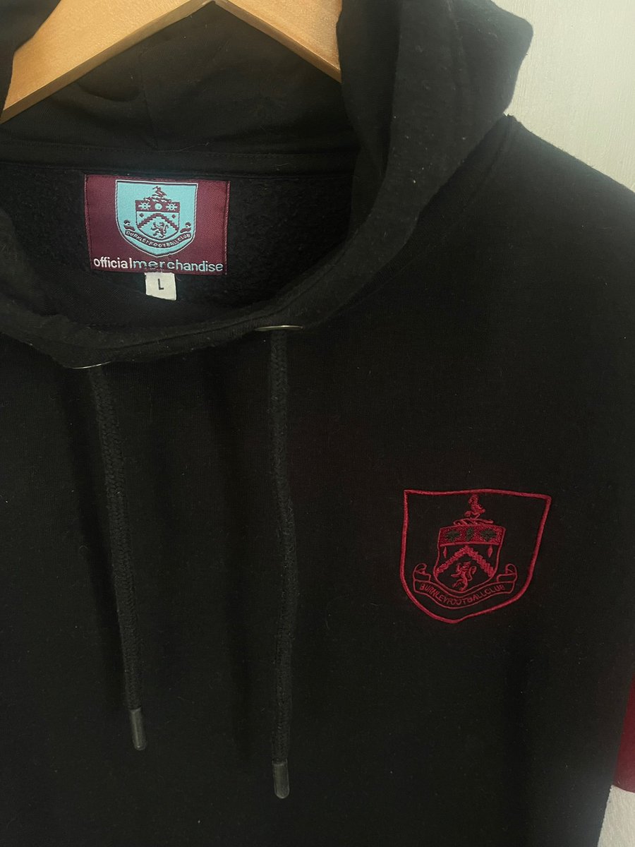 AHolden96's tweet photo. FOR SALE £10 

Message me for more details. Postage £3 

#burnleyfc
#bfc
#twitterclarets https://t.co/qUh9PX4n1d