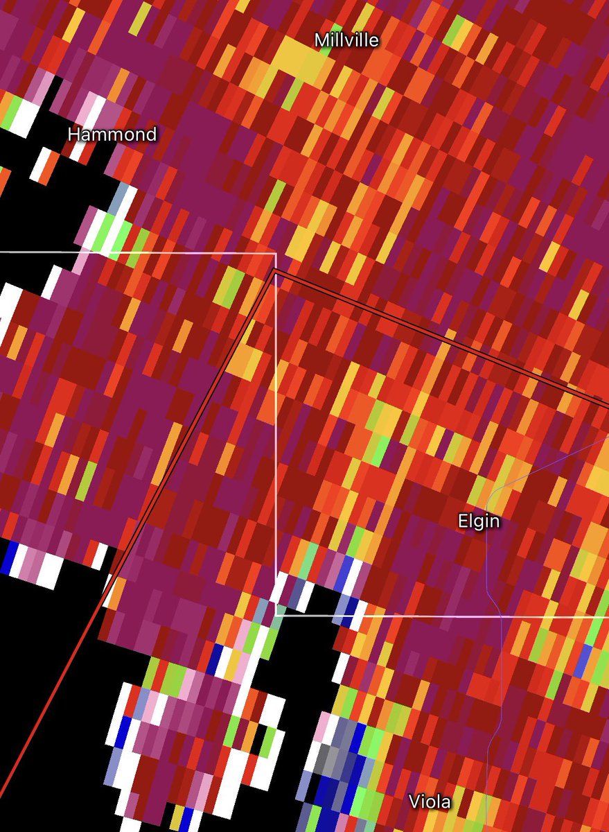 Strong tornado likely near Elgin, MN!

Seek shelter!

#tornado #weather #wxtwitter #MNwx