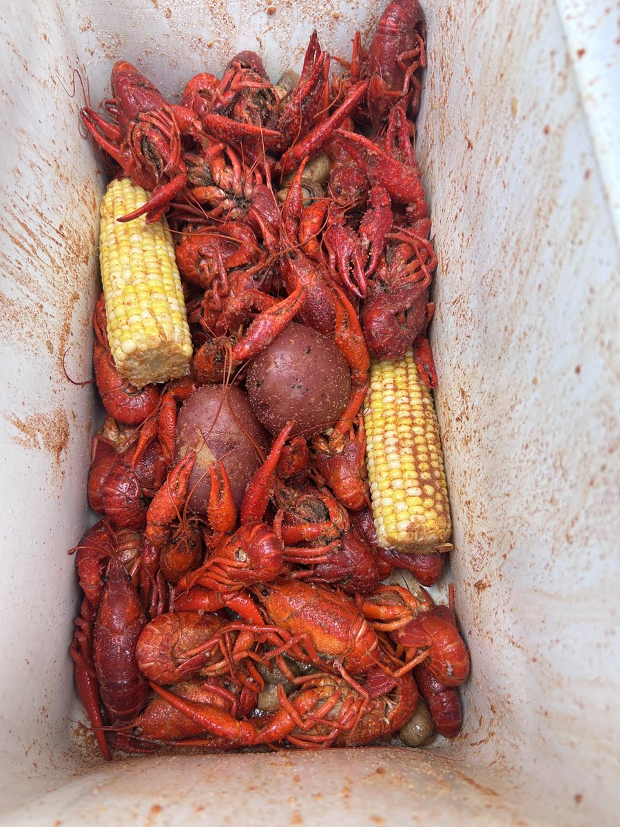 MelJHTX's tweet photo. They’ve got some heat in them #spicy #crawfish #mudbugs https://t.co/nlL8FGLEsm