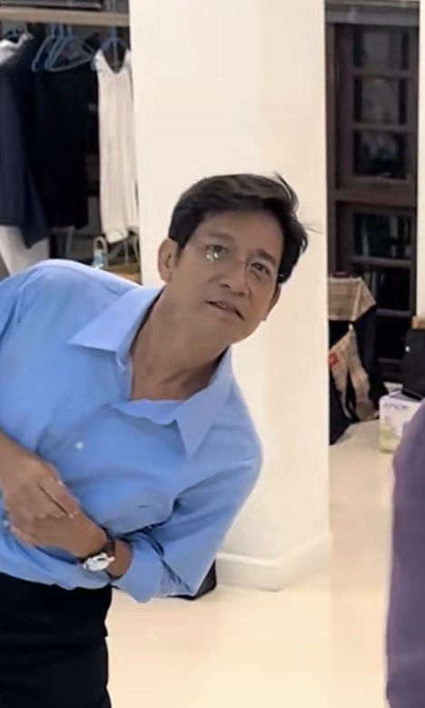 ^•-•^~🌨️❄️ tweet media