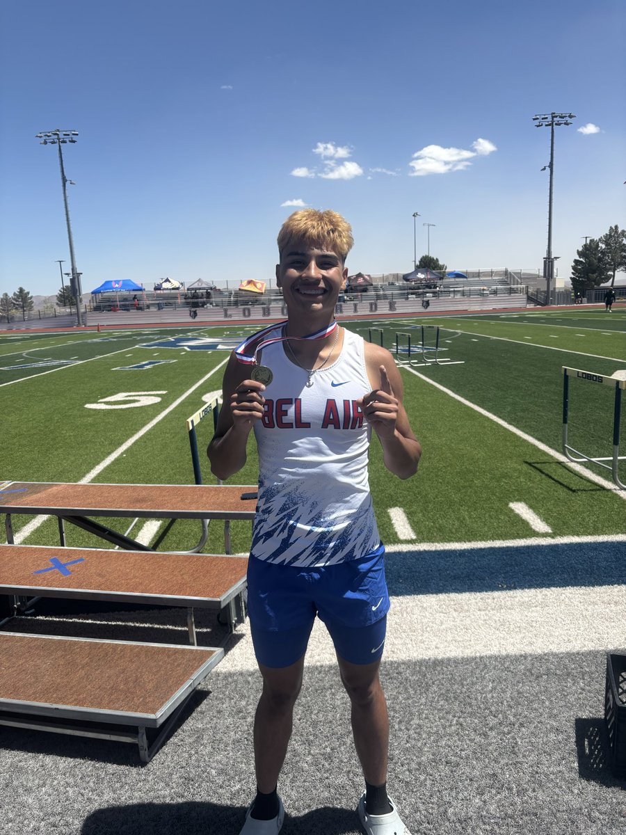 A Big Red shout out to David Alvarado who is your Area CHAMPION in pole vault! He has earned his spot on the bus to regionals. Congratulations David, Big Red Nation is proud of you! #regionalbound <a href="/Coach_Fama/">Coach Famaligi</a> <a href="/BelAirHigh/">Bel Air HS</a>