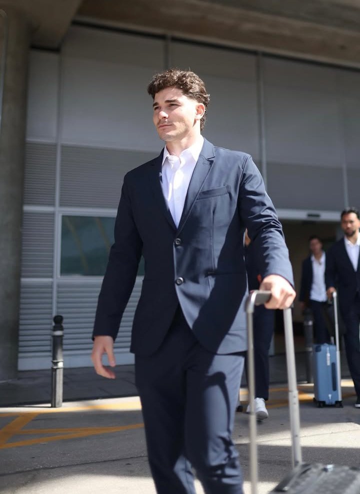 te amo Julián sos hermoso te amo te amo