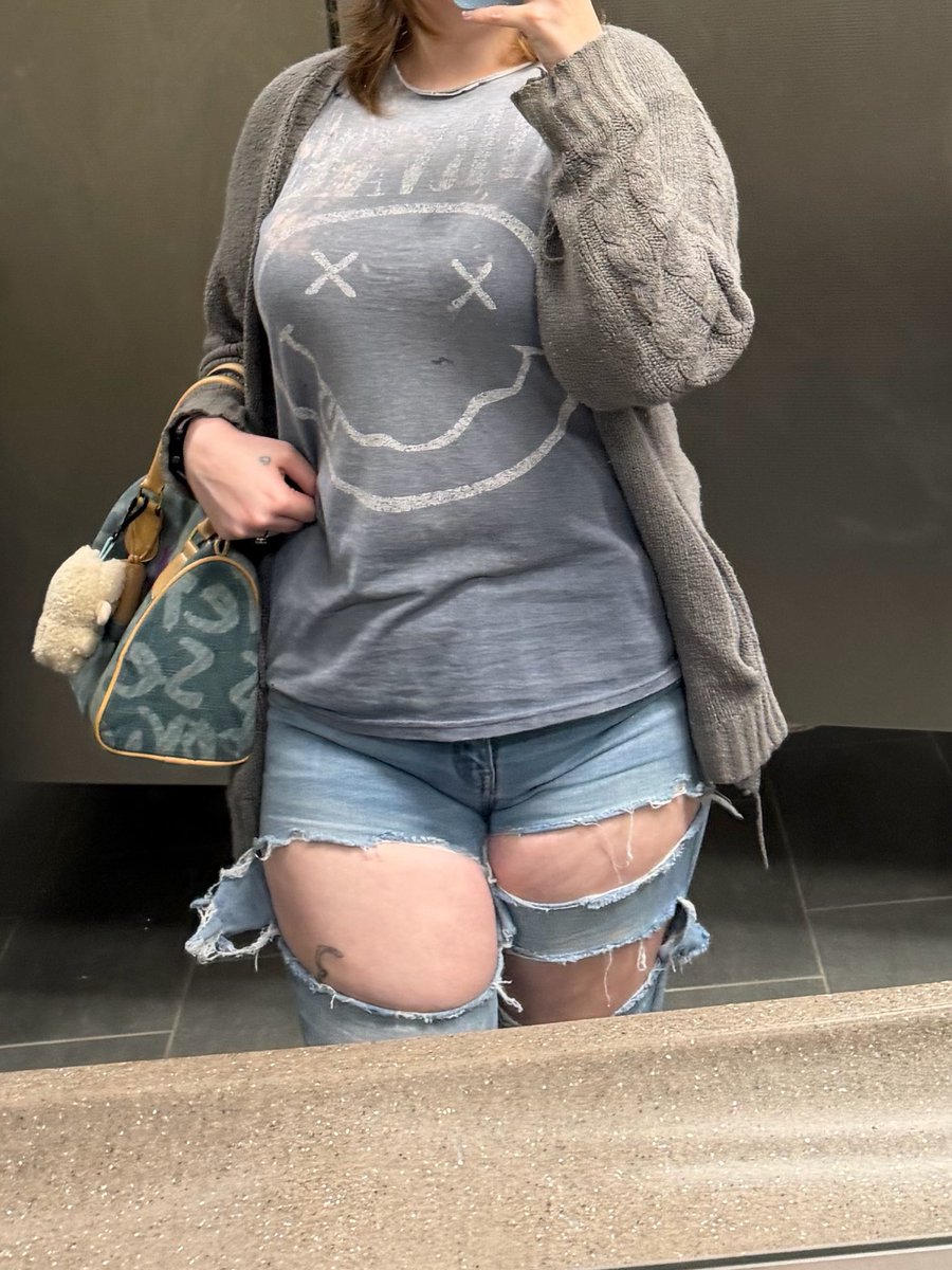 lushtease2's tweet photo. new account, same obsession… did you really think you could escape me? 💋

#OnlyFansGirl #Findom #PayPig #ContentCreator #NewAccount https://t.co/33YTfIxkUb