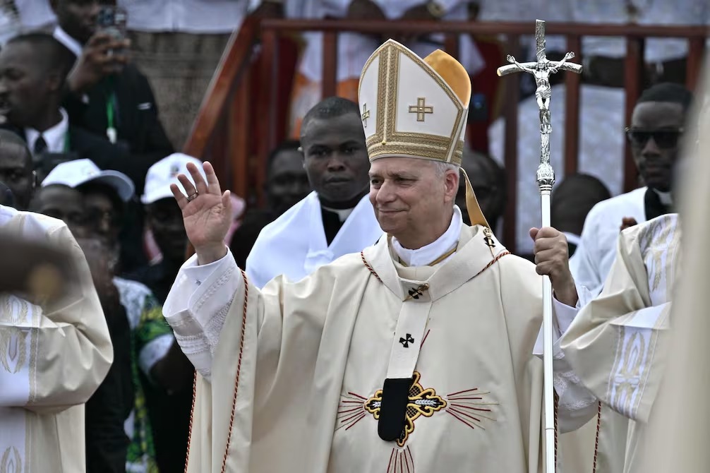 eluniversocom's tweet image. #Internacional | “Hay pan para todos si se da a todos”, el mensaje de León XIV ante 120.000 personas en Camerún ow.ly/hGBB50YLmwY