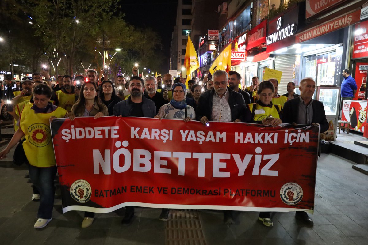 Gülistan Sönük tweet media