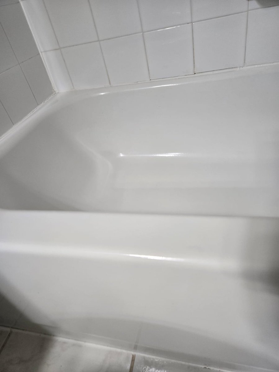 FIX_A_TUB's tweet image. High quality chip and crack repair. #fixatub #refinishing. Save thousands on replacement, and hundreds on full refinishing costs.

fixatub.com
(832) 788-5952