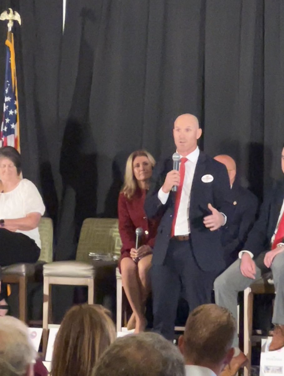 Alex Pelbath tweet media