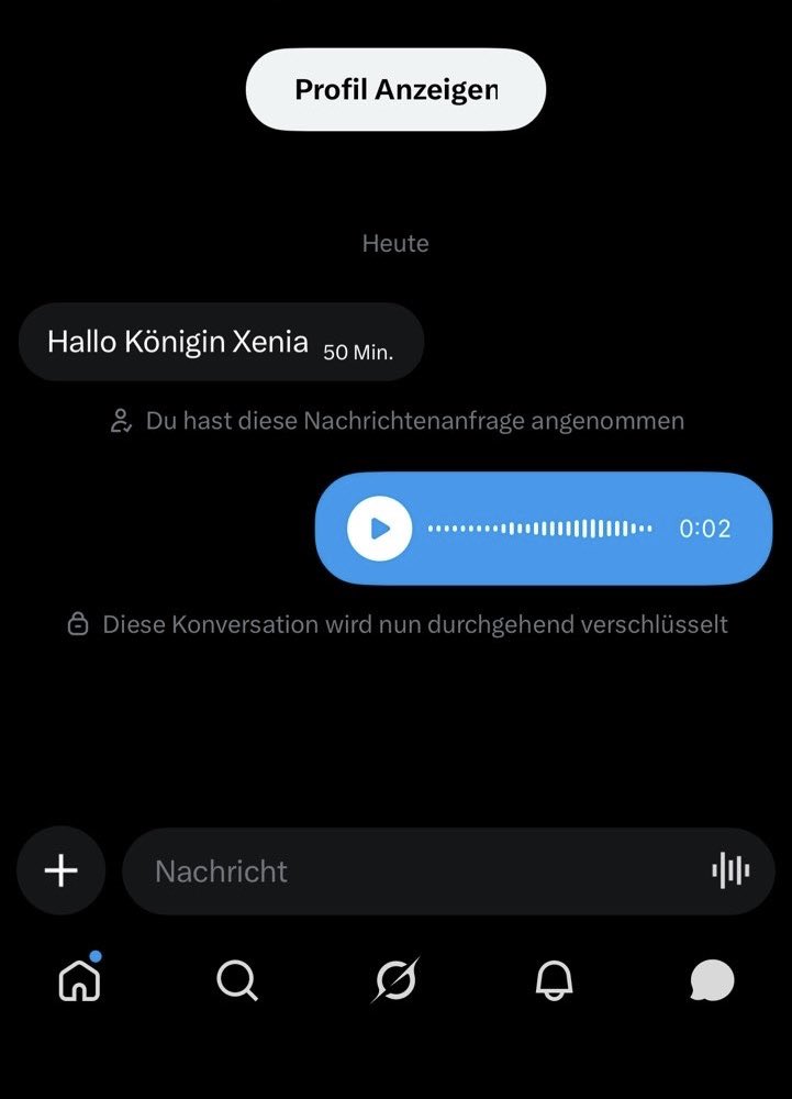 Herrin.Xenniaaa tweet media