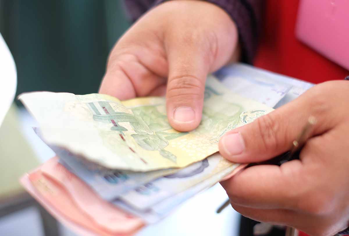 CTMConstruccion's tweet image. Los retiros por #Desempleo en las afores alcanzan récord: más de 10,000 mdp en el primer trimestre. No es solo un dato financiero, es un termómetro claro de presión en el #Empleo formal. #Afores #RetirosPorDesempleo #EmpleoFormal