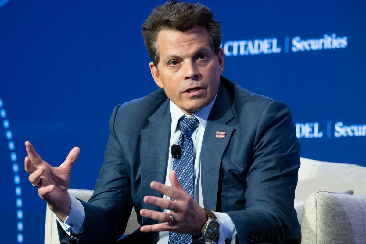 One of the highlights of my week was getting to chat with <a href="/Scaramucci/">Anthony Scaramucci</a>. Here's my report on why he thinks the US economy isn't facing a recession - it's already in one.

Read the full story in <a href="/BusinessInsider/">Business Insider</a> 

businessinsider.com/anthony-scaram…