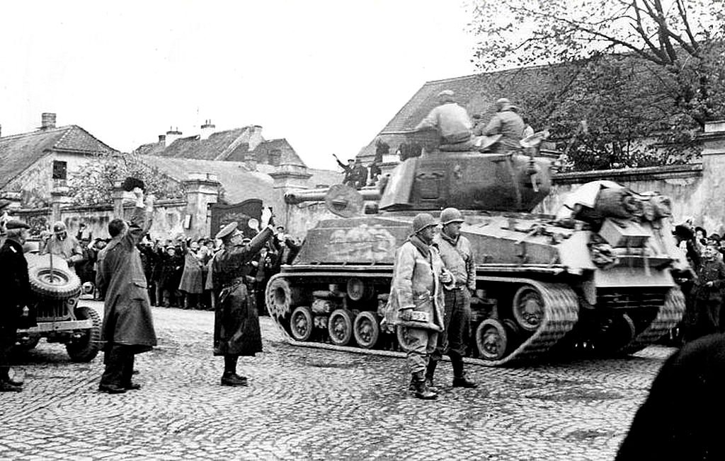 The Odd Tank Poster tweet media