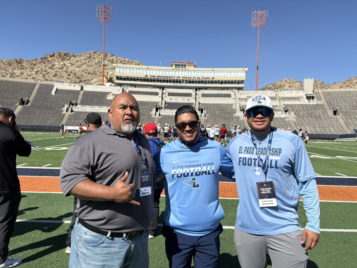 CoachEPLA's tweet photo. Love my coaching staff. Great guys that make our team better. https://t.co/QbWP5LJwqE