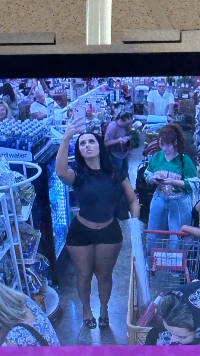 Amela 🤍 tweet media