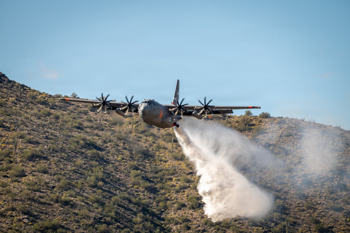 USNorthernCmd's tweet photo. 🔥✈️Ready to Answer the Call!
As part of its Defense Support of Civil Authorities (DSCA) mission, #USNORTHCOM stands ready to protect lives, property, and natural resources.
This week, April 20-24, military aircrews from the California Air National Guard's @146AirliftWing, Nevada Air National Guard's 152nd Airlift Wing, and Air Force Reserve's @302AirliftWing are conducting annual Modular Airborne Firefighting Systems (#MAFFS) recertification training at McClellan Airtanker Base in Sacramento, Calif., alongside the USDA Forest Service and CAL FIRE.
These elite crews and their C-130 Hercules aircraft are capable of dropping up to 3,000 gallons of fire retardant in less than 10 seconds— providing a critical surge capability to help slow the spread of devastating wildfires.
When all commercial air tankers are fully committed and when requested by the @NIFC_Fire, USNORTHCOM's unique military assets are prepared to respond quickly and effectively to minimize human suffering, protect lives and property.
Residents near the Tahoe National Forest may observe low-flying C-130 aircraft and lead planes throughout the week as practice water drops are conducted.
Together with our inter agency partners, we remain always ready, always Together with our interagency partners, we remain always ready, always vigilant.
Read more: https://t.co/9rw6ZivZGa