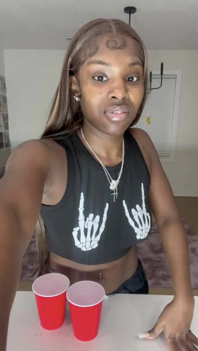 Kashdiamond98's tweet photo. Weekend vibes 😘🙂🥰 https://t.co/HSqEiX8Qhe