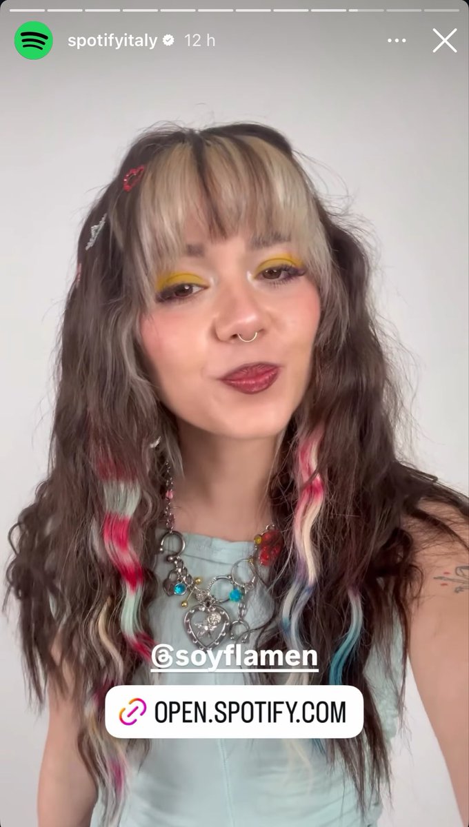 ★ chiara ★ uomo che cade tweet media