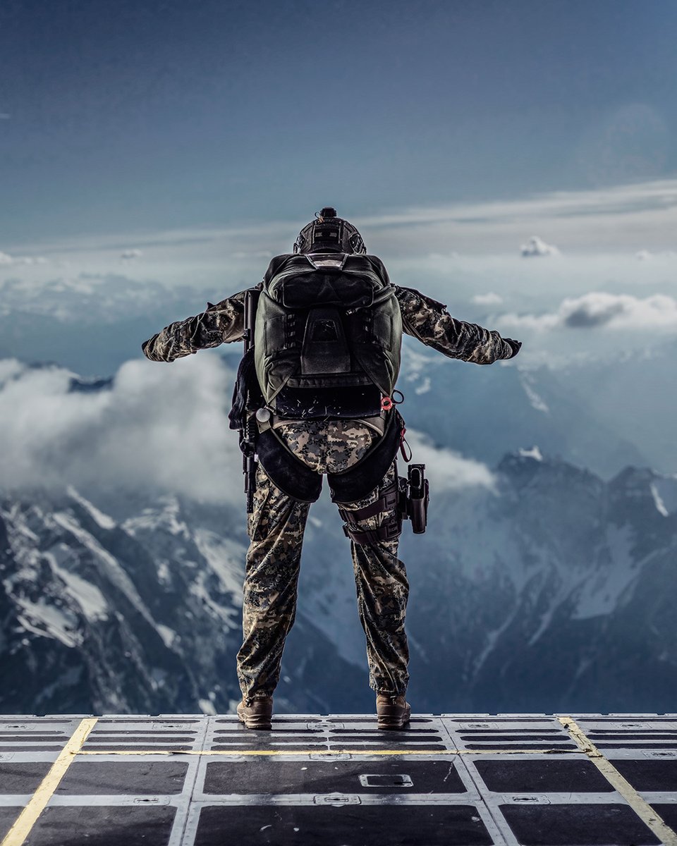 🔥🌑The Pro's Equipment!

#tasmaniantigergear #tasmaniantiger #tasmaniantigerusa #policeequipment #militaryequipment #militarygear #tactical