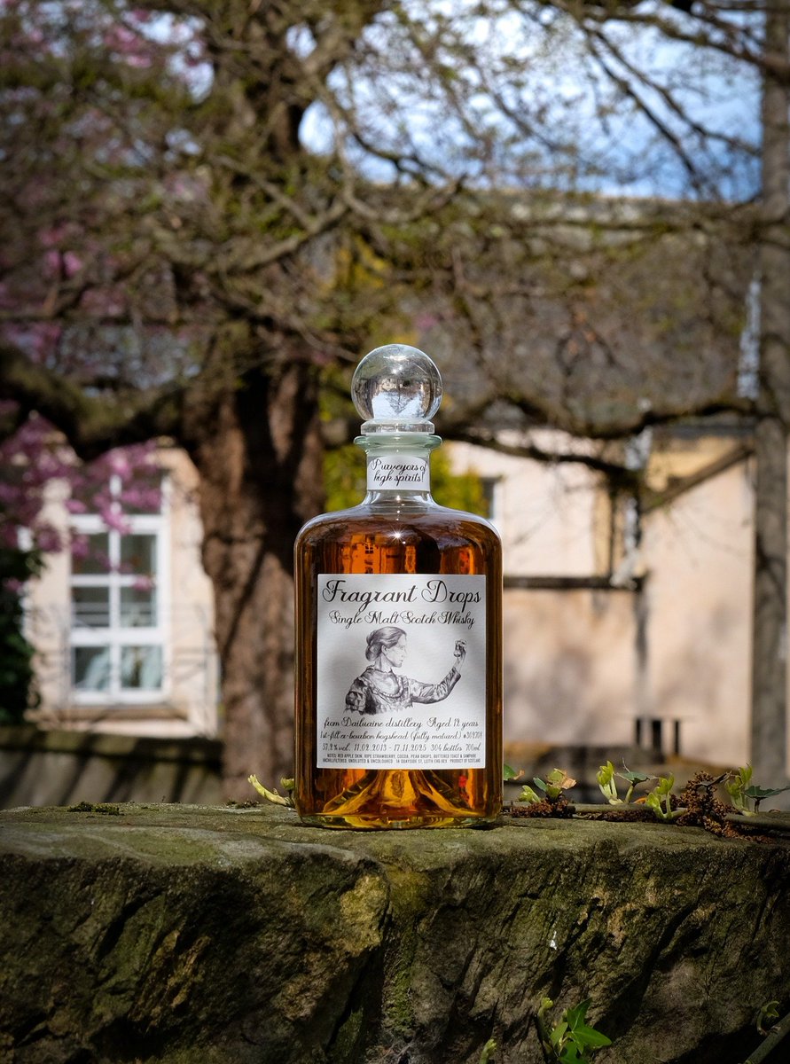 watches_whisky's tweet photo. the Fragrant Drops #bottler has a several new expressions. One of them is 12 yo Dailuaine single cask #whisky. Aged in 1stFill ex-Bourbon Hogshead. 57.2% ABV.
#Dailuaine #FragrantDrops
https://t.co/83EGzSra6e https://t.co/uJGu1dJydc