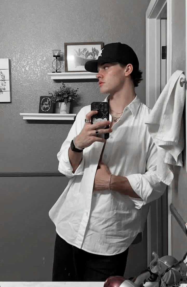 𝑨𝒏𝒅𝒓𝒆𝒂𝒔꙰ tweet media