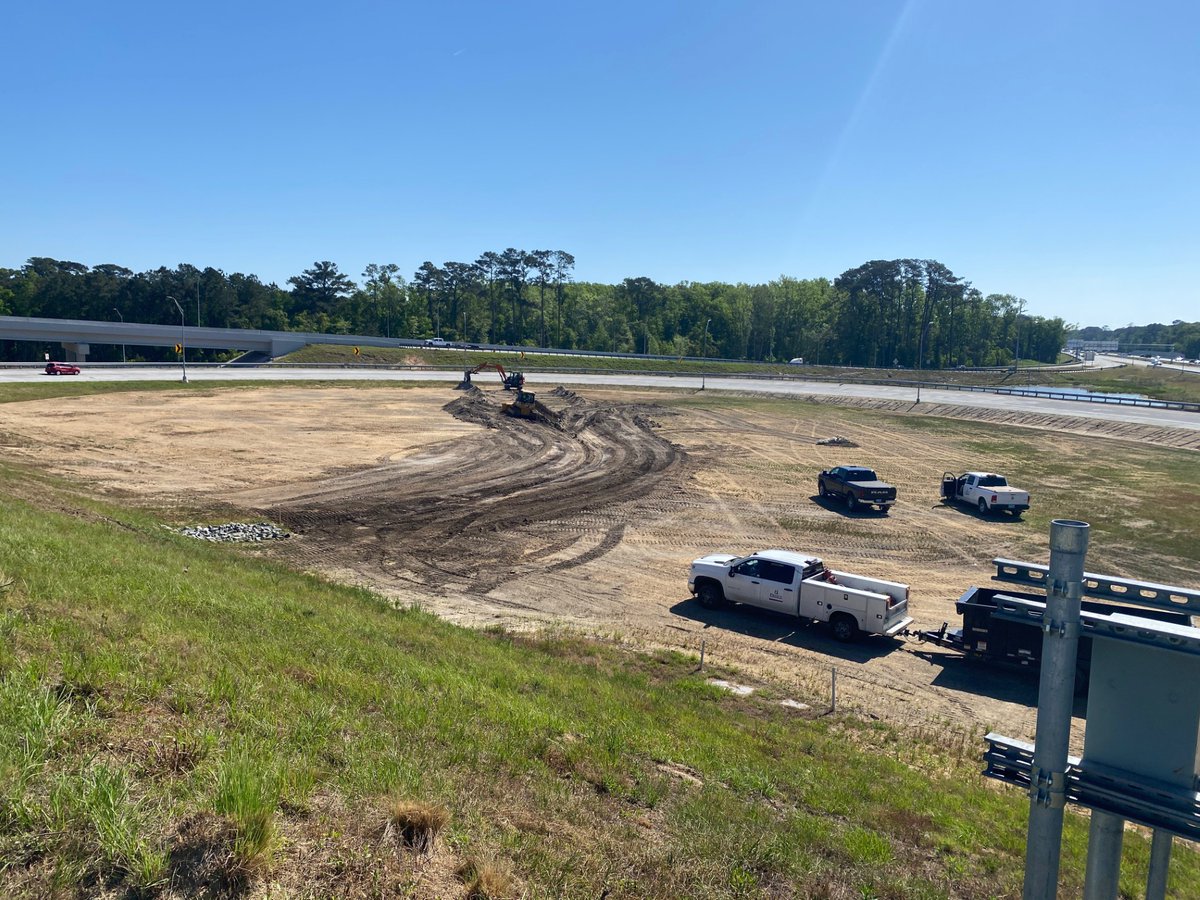 GDOTSoutheast's tweet photo. Attention Chatham County
Interstate Closure Advisory for the 16@95 Improvement Projects

https://t.co/C6mXVceydT

Motorists are advised to expect delays, exercise caution, reduce their speed while traveling through.

#DriveAlert #ArriveAliveGA https://t.co/XB9UAtn3m1