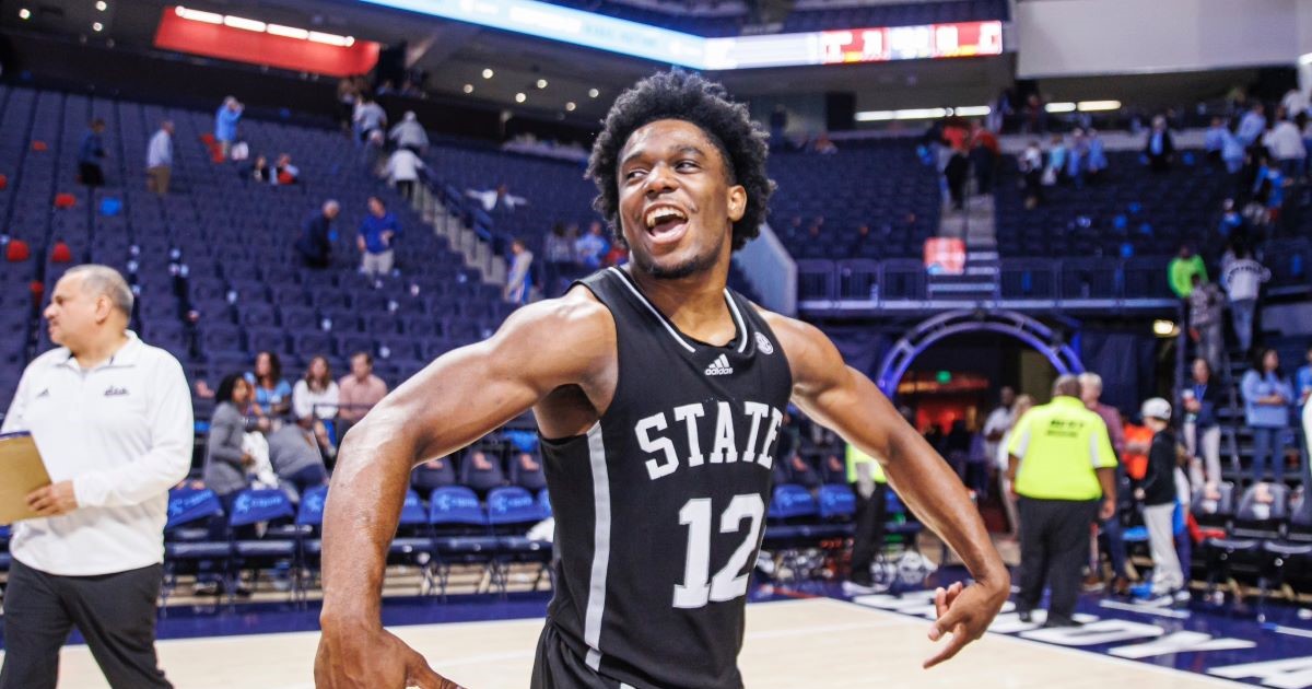 robbiefaulk1878's tweet photo. JUST IN: Hub is BACK. 

Mississippi State's star is "finishing what he started" and returning for a final season in maroon and white. 

More: https://t.co/qZMUHu2cfo https://t.co/7XXcROXGVd